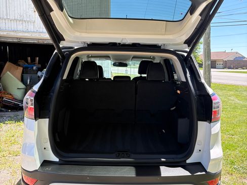 Used 2017 Ford Escape Titanium FWD image 6