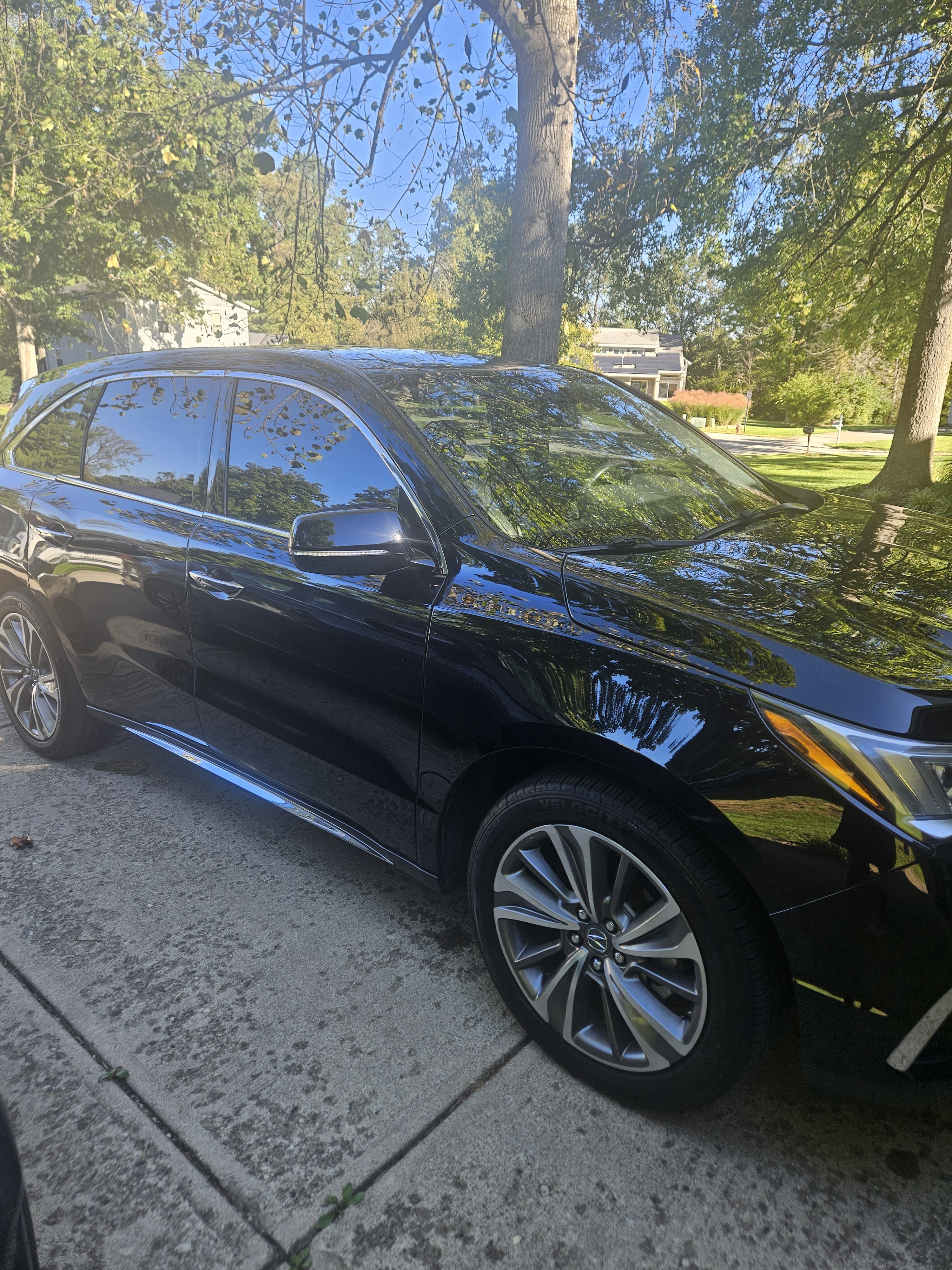 Used 2017 Acura MDX w/ Technology Package AWD/4WD image 27