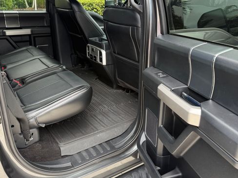 Used 2019 Ford F150 Lariat image 8