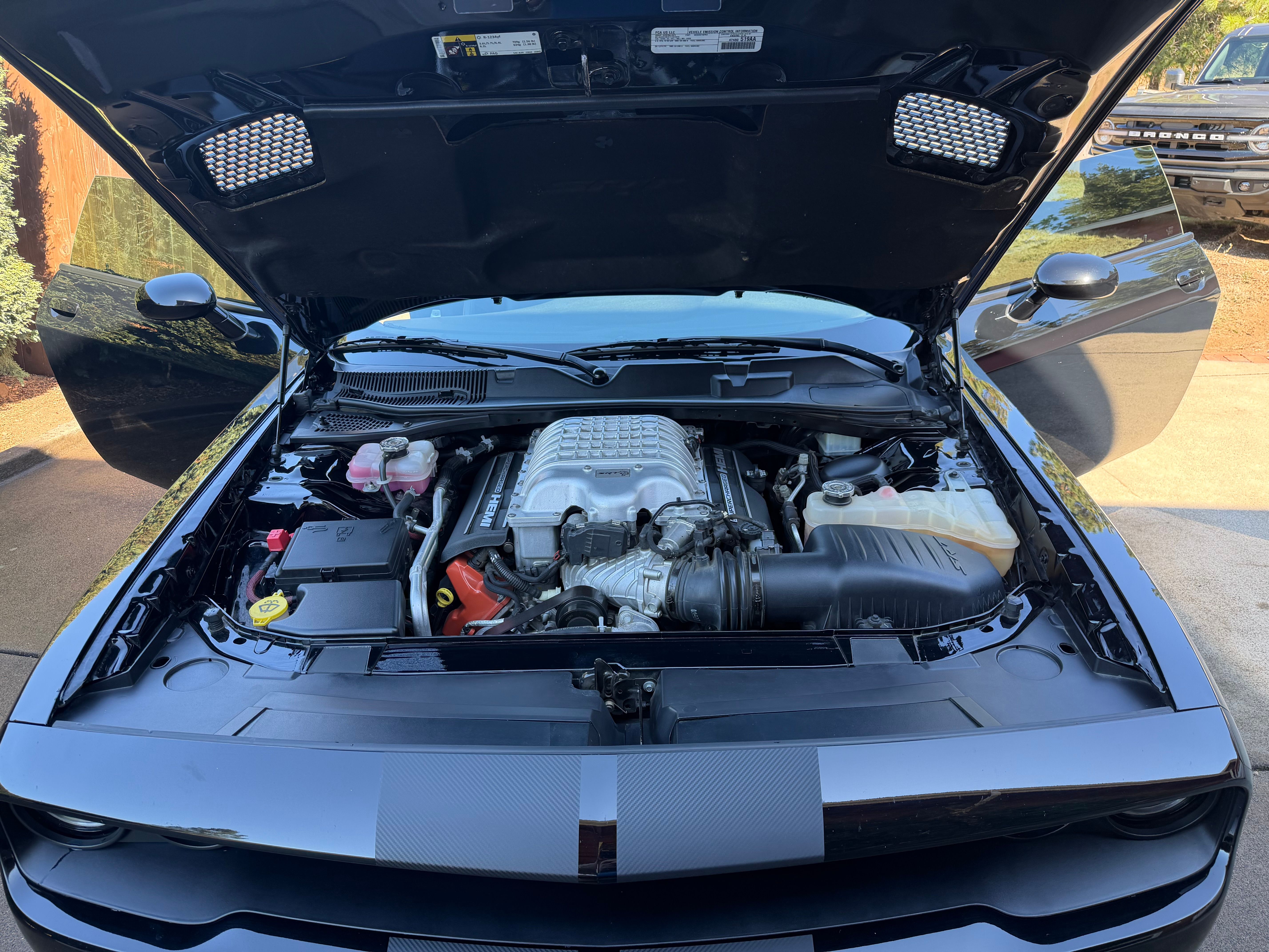 Used 2016 Dodge Challenger SRT Hellcat RWD image 6