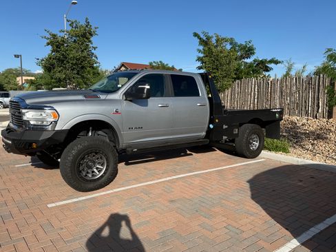 Used 2023 RAM 3500 Laramie AWD/4WD image 5