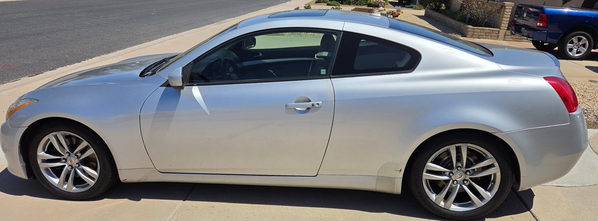 Used 2008 INFINITI G37 Journey w/ Premium Pkg RWD image 1