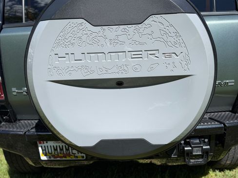 Used 2024 GMC Hummer EV 3X AWD/4WD image 15
