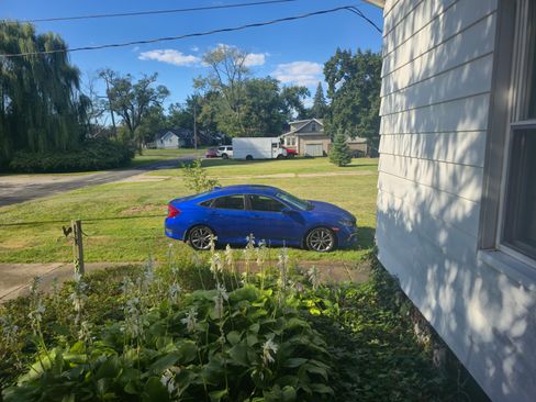 Used 2020 Honda Civic EX image 5