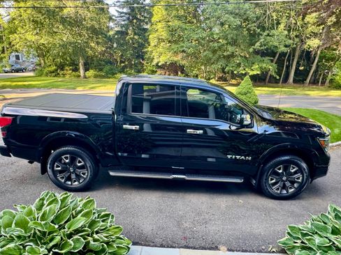 Used 2021 Nissan Titan Platinum Reserve w/ Off Road Protection Package AWD/4WD image 5