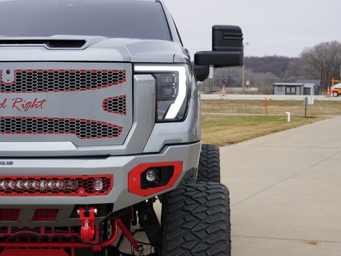 Used 2024 GMC Sierra 2500 AT4 w/ AT4 Premium Plus Package image 14