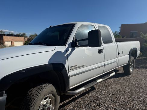 Used 2004 GMC Sierra 2500 SLE w/ Heavy-Duty Power Package image 18