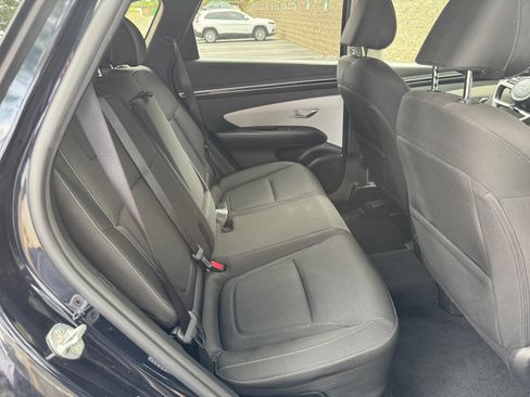 Used 2022 Hyundai Tucson Blue image 4