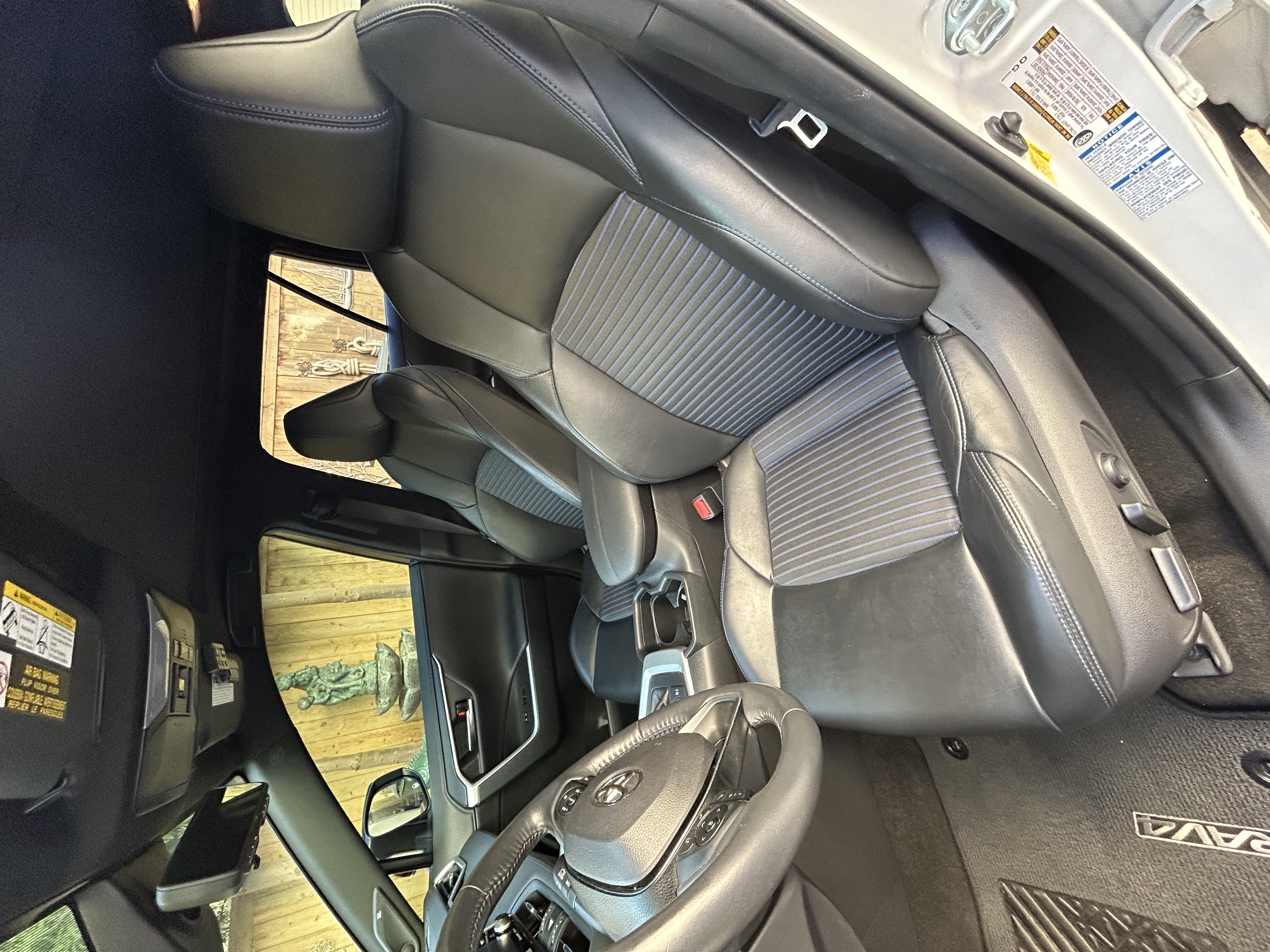 Used 2019 Toyota RAV4 XSE AWD/4WD image 9