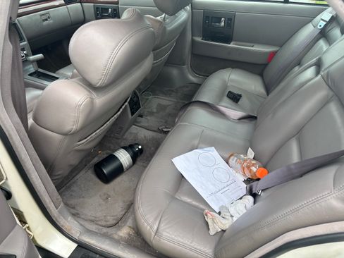 Used 1993 Cadillac Seville FWD image 18