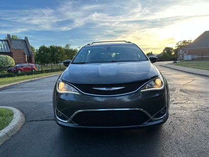 Used 2017 Chrysler Pacifica Touring-L