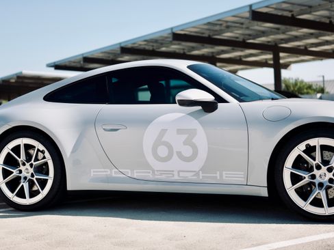 Used 2025 Porsche 911 Carrera RWD image 1