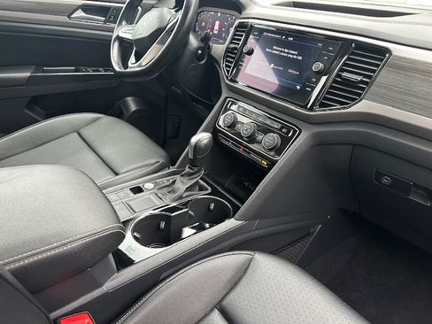 Used 2021 Volkswagen Atlas SEL FWD image 8