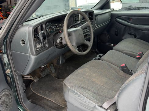 Used 2002 Chevrolet Silverado 1500 2WD Regular Cab w/ Heavy Duty Suspension Pkg image 6