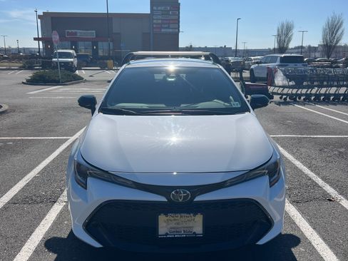 Used 2022 Toyota Corolla SE image 1