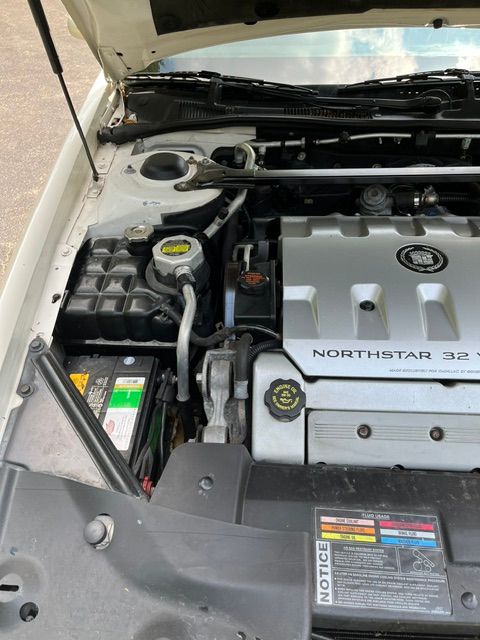 Used 2001 Cadillac Eldorado Touring FWD image 18