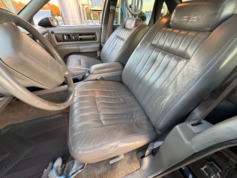 Used 1994 Chevrolet Impala SS image 11