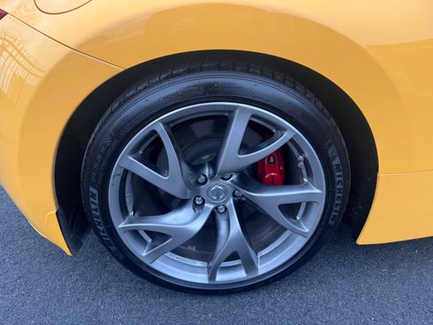 Used 2017 Nissan 370Z Touring Sport image 17