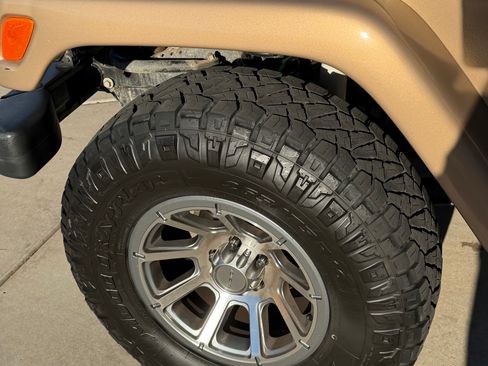 Used 1999 Jeep Wrangler Sahara AWD/4WD image 12