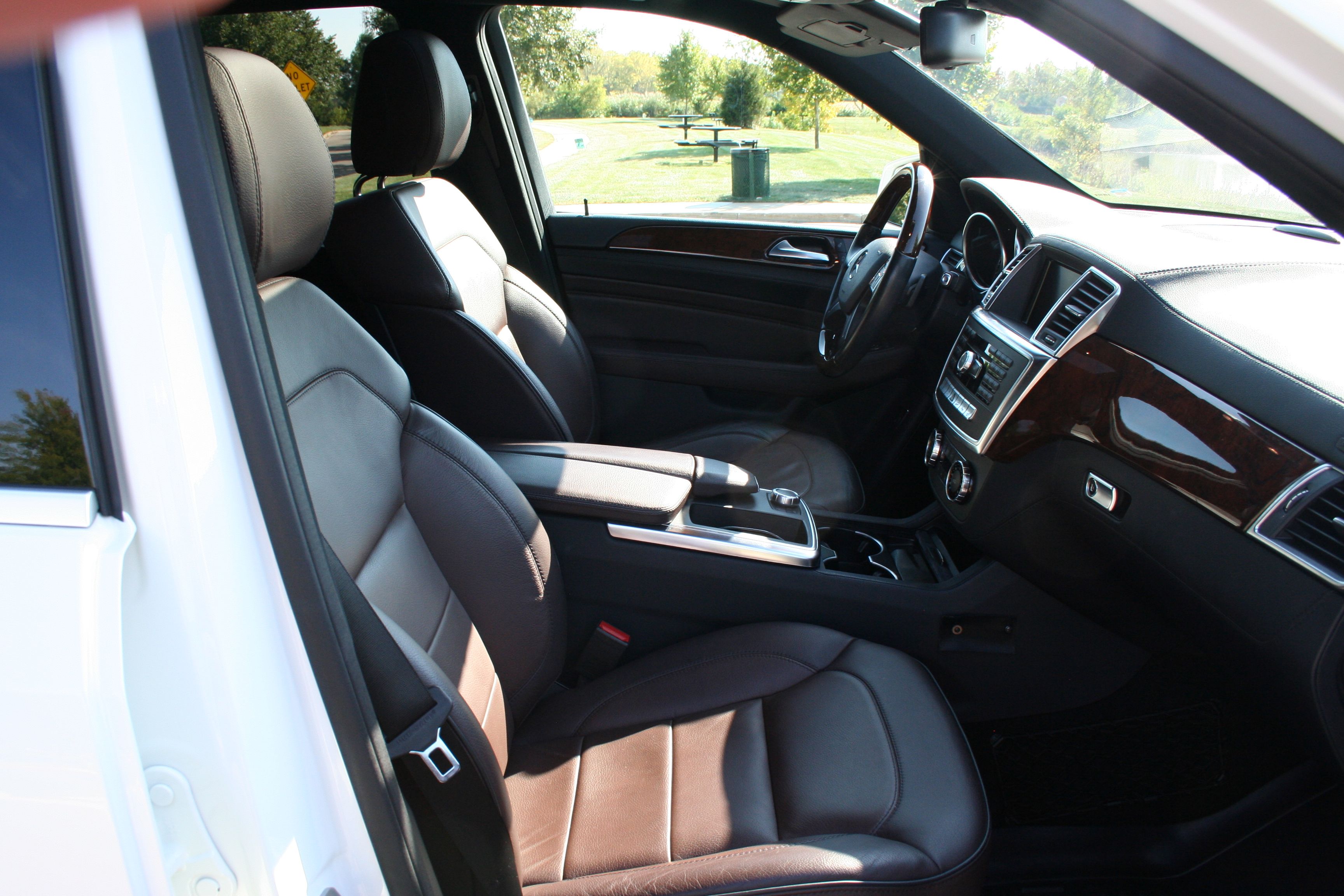 Used 2013 Mercedes-Benz ML 550 4MATIC image 11