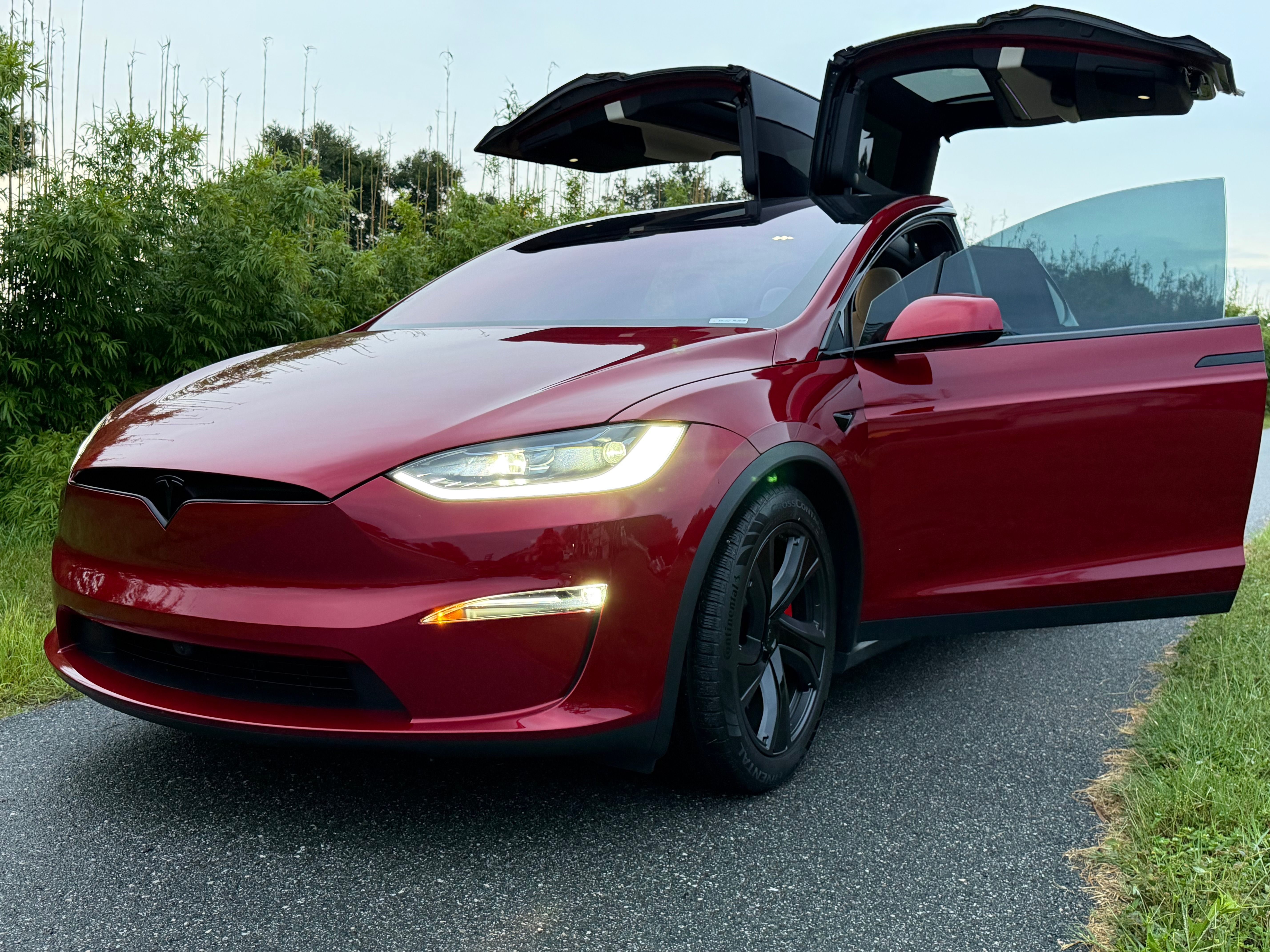 Used 2026 Tesla Model X Plaid AWD/4WD image 2