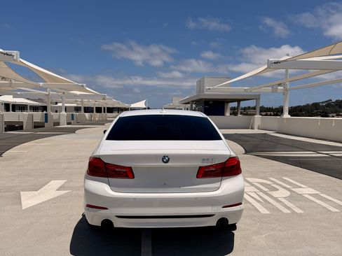 Used 2020 BMW 530i w/ Convenience Package RWD image 8