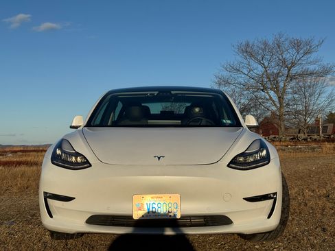 Used 2019 Tesla Model 3 Long Range image 2