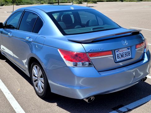 Used 2011 Honda Accord EX-L image 8