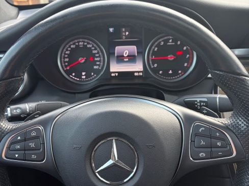 Used 2019 Mercedes-Benz GLC 300 4MATIC Coupe image 20