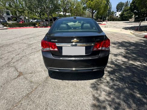 Used 2015 Chevrolet Cruze LTZ w/ Sun, Sound and Sport Package FWD image 4