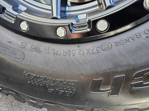 Used 2024 Jeep Wrangler Unlimited Sport image 12