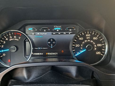 Used 2015 Ford F150 Lariat w/ Equipment Group 502A Luxury image 12