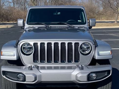 Used 2020 Jeep Wrangler Unlimited Sahara image 5