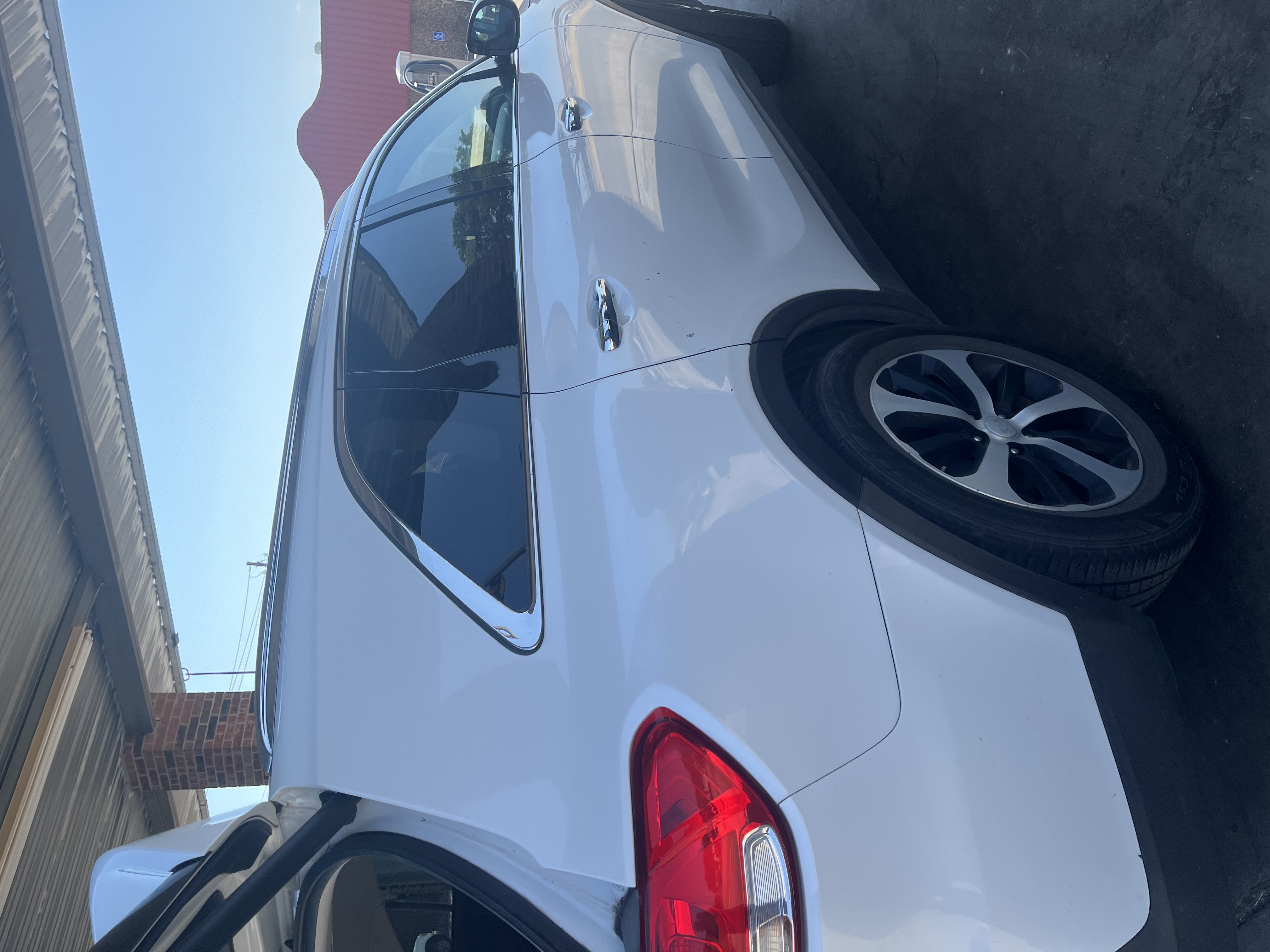Used 2018 Kia Sorento EX w/ EX Advanced Touring Package FWD image 6
