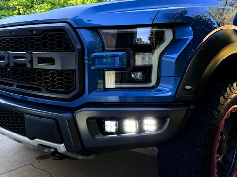 Used 2019 Ford F150 Raptor w/ Equipment Group 802A Luxury AWD/4WD image 16