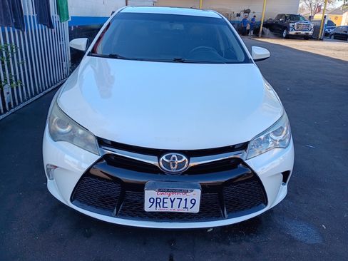 Used 2015 Toyota Camry XSE w/ Moonroof Package image 14