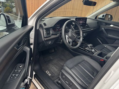 Used 2021 Audi Q5 2.0T Premium w/ Convenience Package image 8