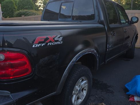 Used 2003 Ford F150 XLT AWD/4WD image 15