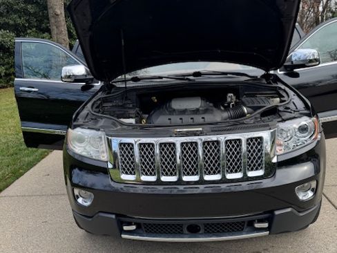 Used 2012 Jeep Grand Cherokee Overland Summit image 12