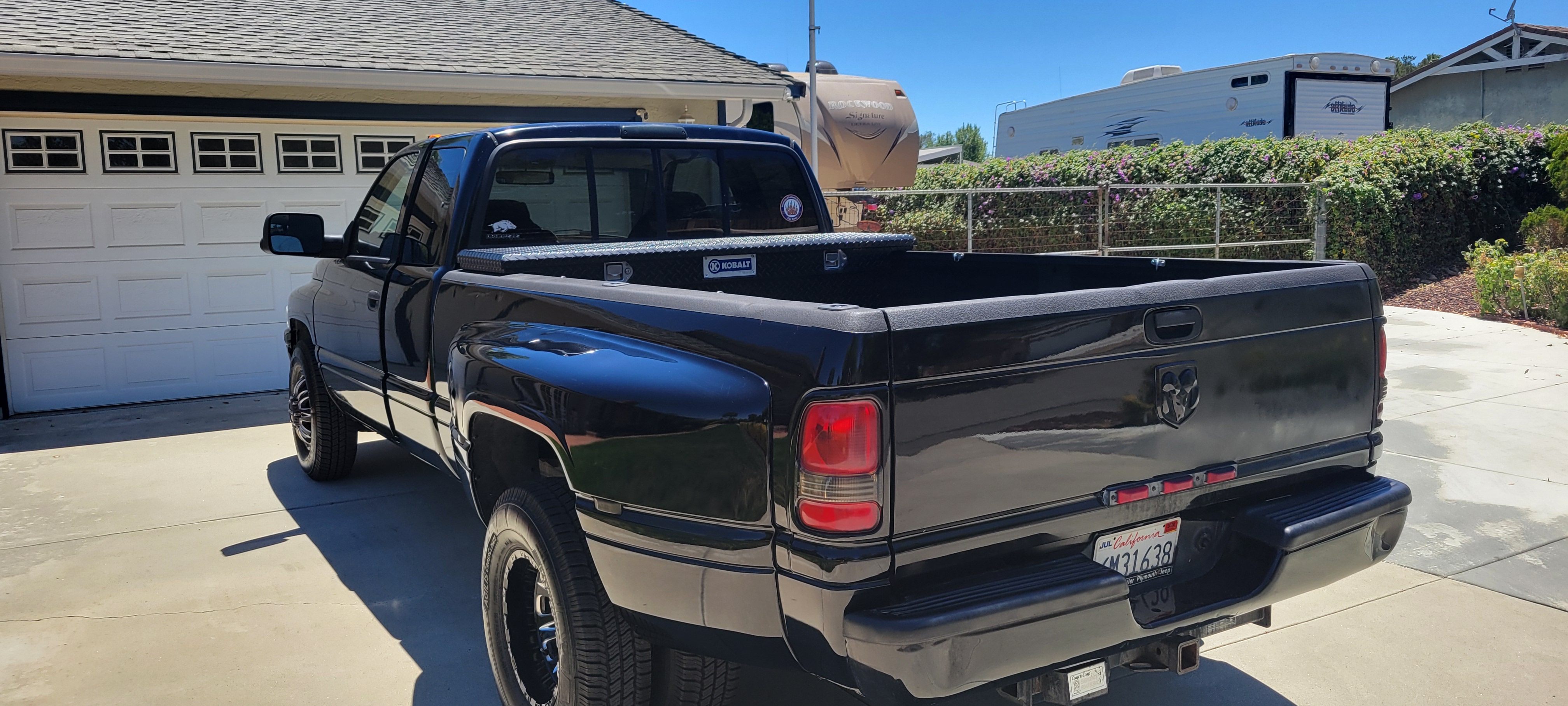 Used 1997 Dodge Ram 3500 Truck 2WD Club Cab image 2