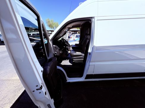 Used 2021 RAM ProMaster 2500 image 10