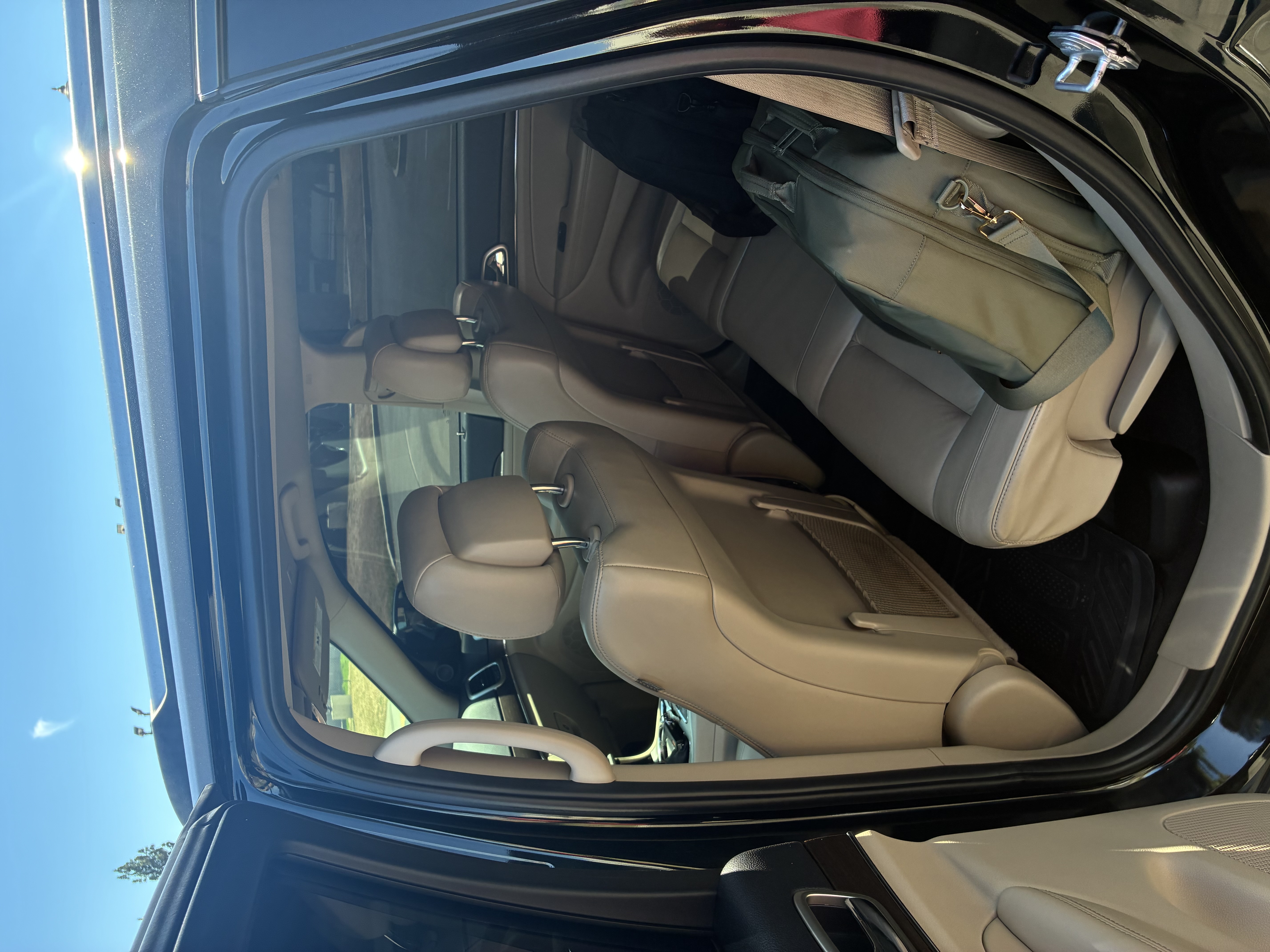 Used 2017 Jeep Grand Cherokee Limited AWD/4WD image 8