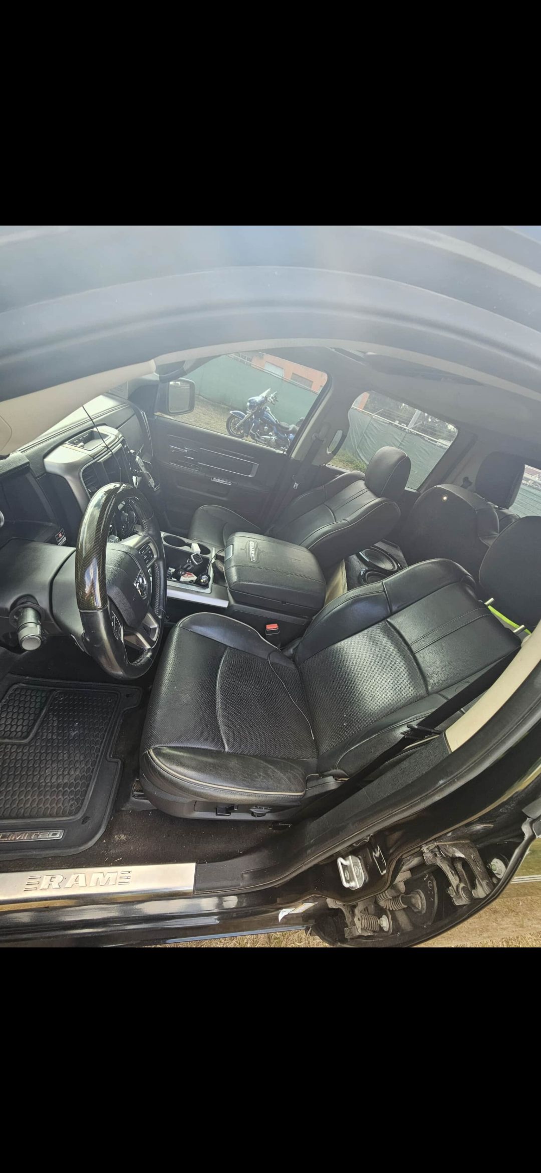 Used 2015 RAM 1500 Limited AWD/4WD image 11