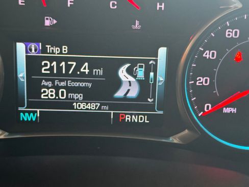 Used 2016 Chevrolet Malibu LT FWD image 15