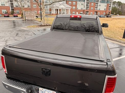 Used 2016 RAM 2500 Laramie w/ Convenience Group image 4