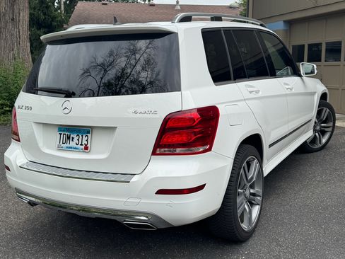 Used 2013 Mercedes-Benz GLK 350 4MATIC image 4