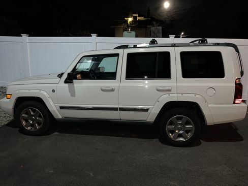 Used 2007 Jeep Commander Limited image 4