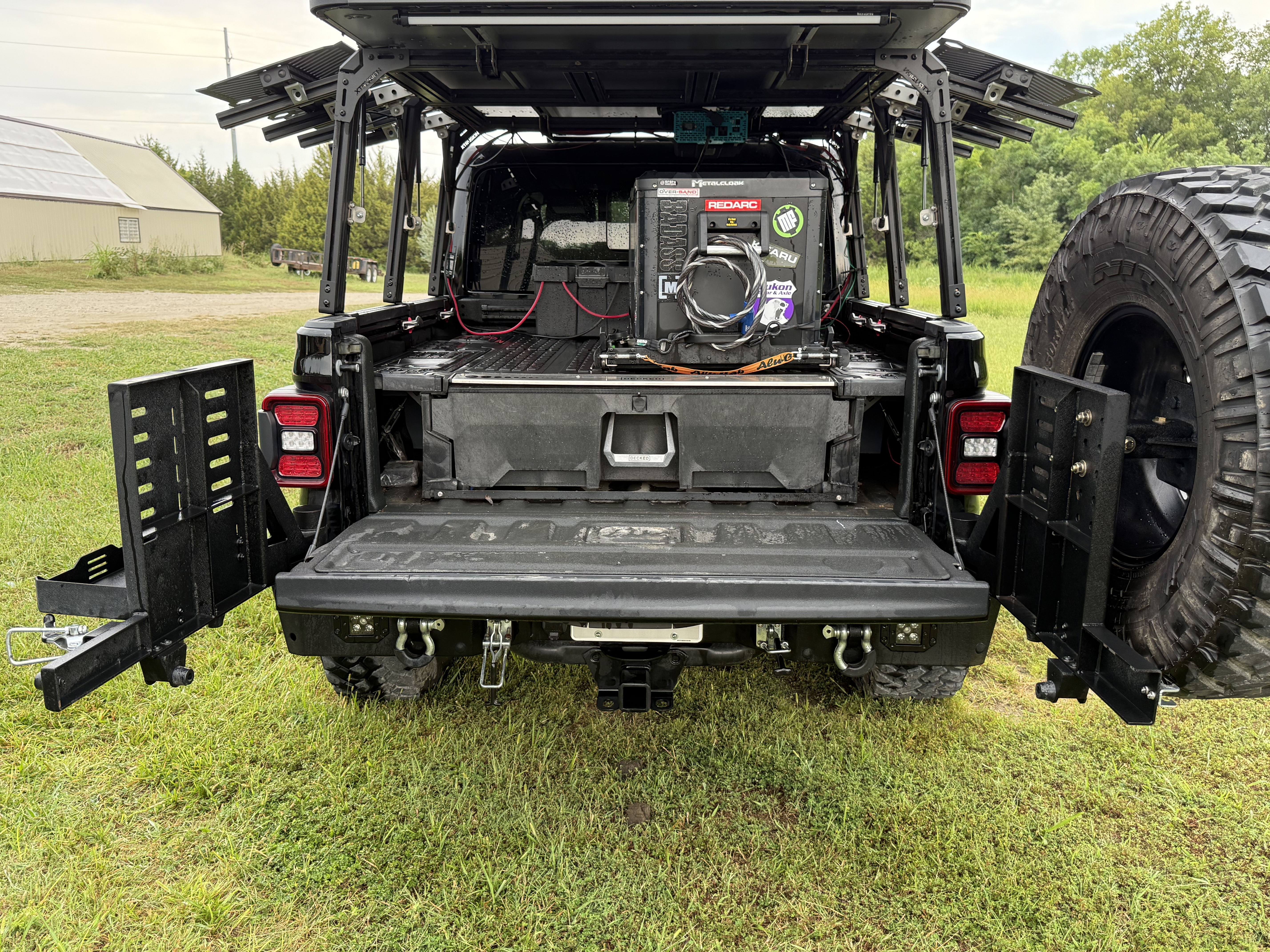 Used 2022 Jeep Gladiator Rubicon w/ LED Lighting Group AWD/4WD image 15
