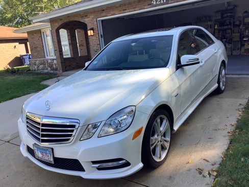 Used 2012 Mercedes-Benz E 350 4MATIC Sedan image 4