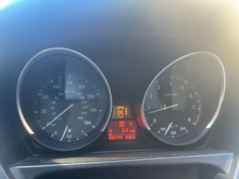 Used 2013 BMW Z4 sDrive28i RWD image 17